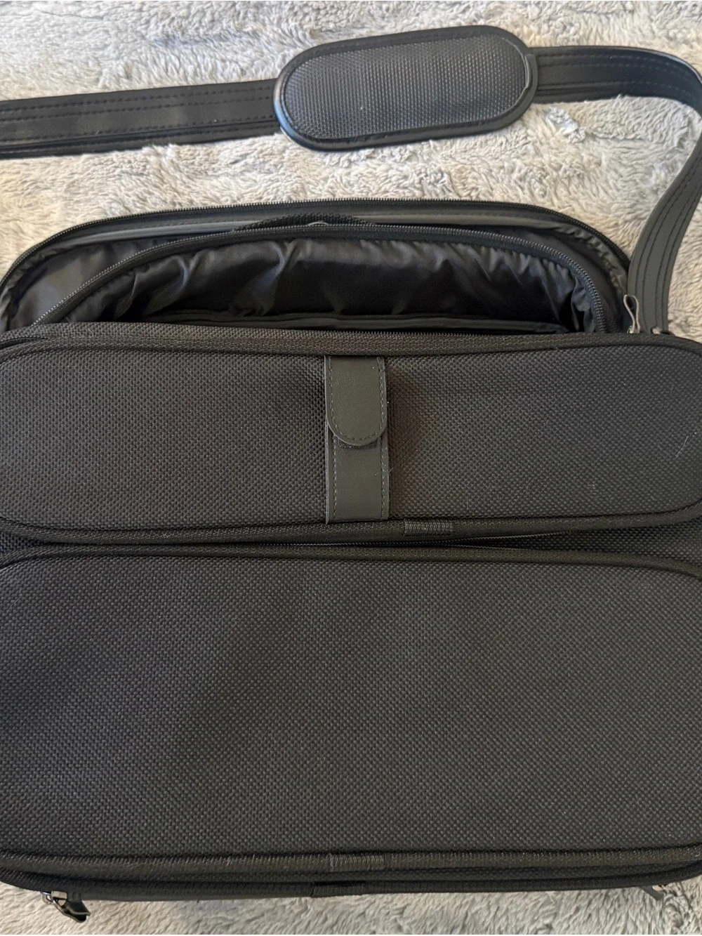 Vintage Samsonite Silhouette 5 Soft Carry-On Bag w/ Trolley Handle Sleeve